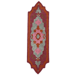 Decorative rug with floral pattern
