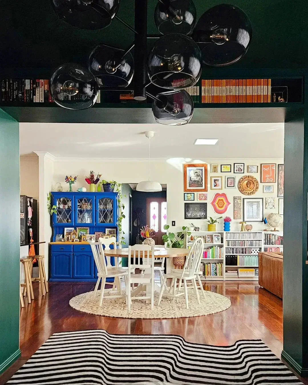 Modern Maximalist Decor: A Complete Guide to the Bold and Beautiful - MAIA HOMES