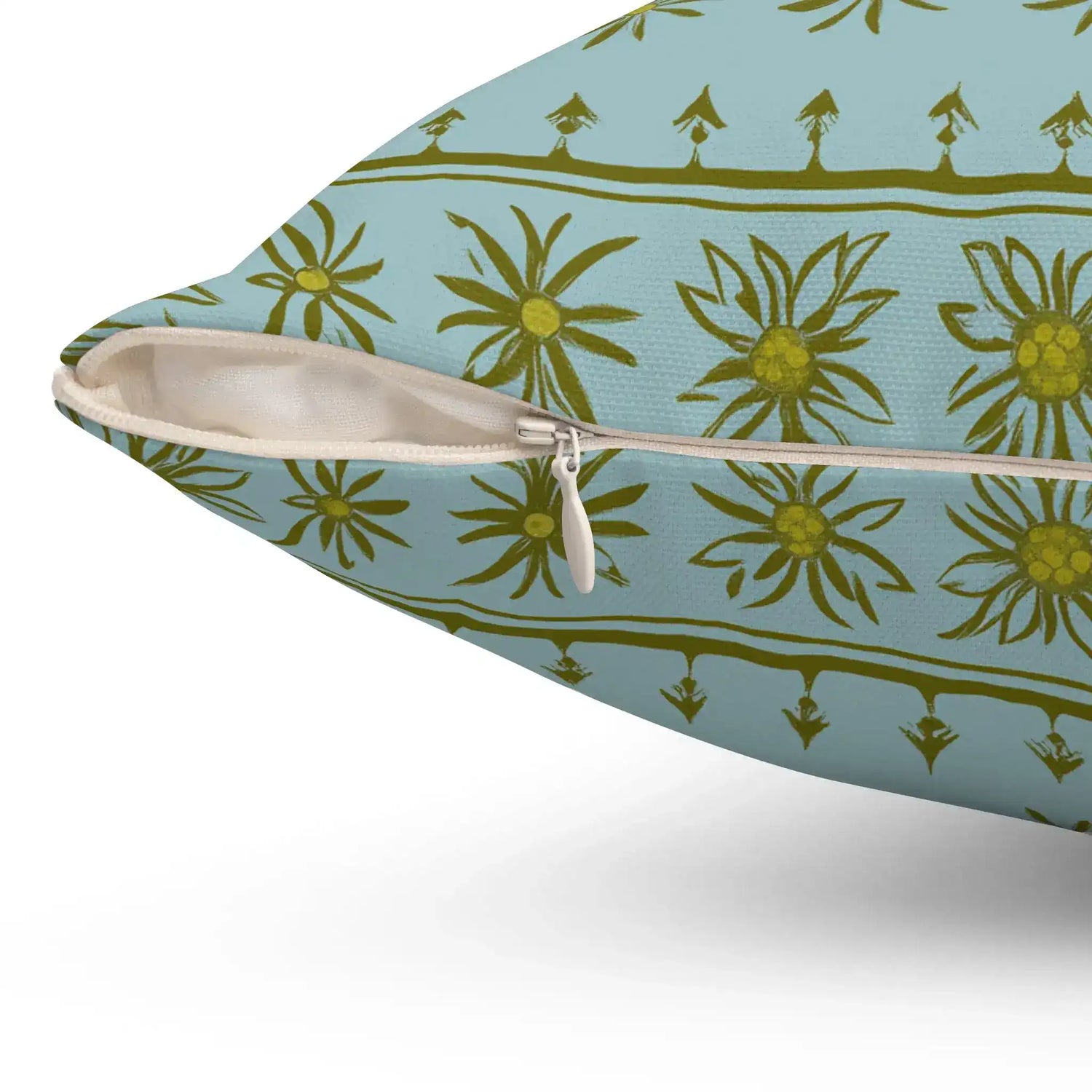 Vintage Alpine Daisy Throw Pillow