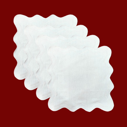 White Scallop 100% Linen Square Placemat
