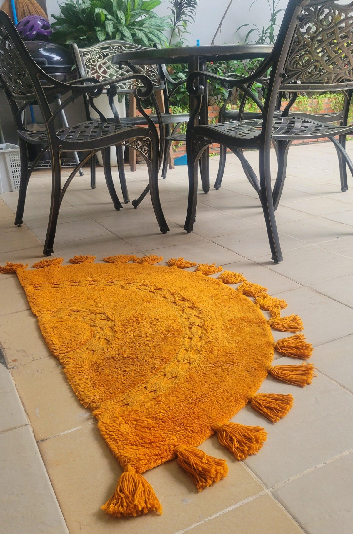 2 Pcs Crocheted Half Moon Washable Rugs with Tassels - Pink