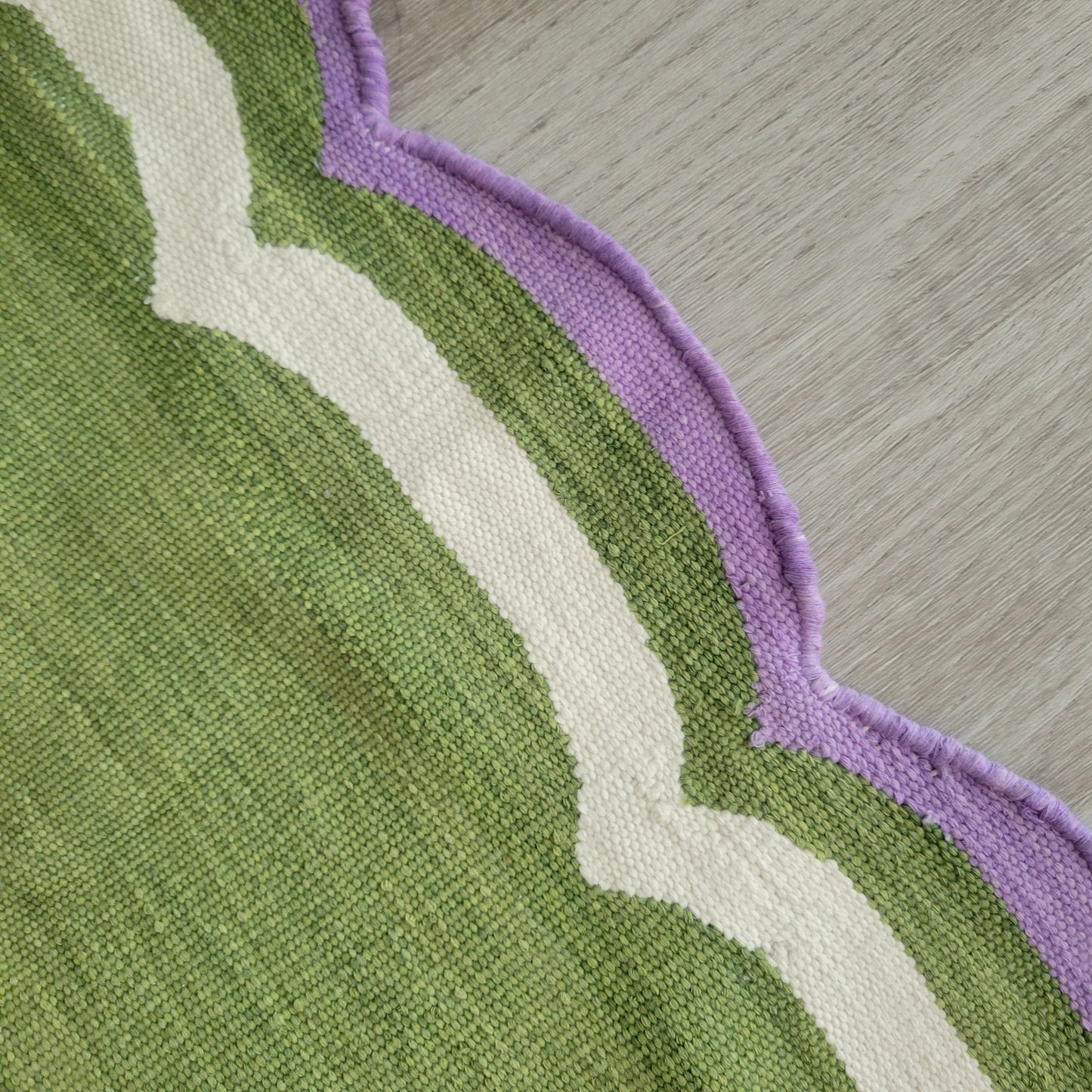Handmade Scalloped Cotton Area Rug - Purple Green