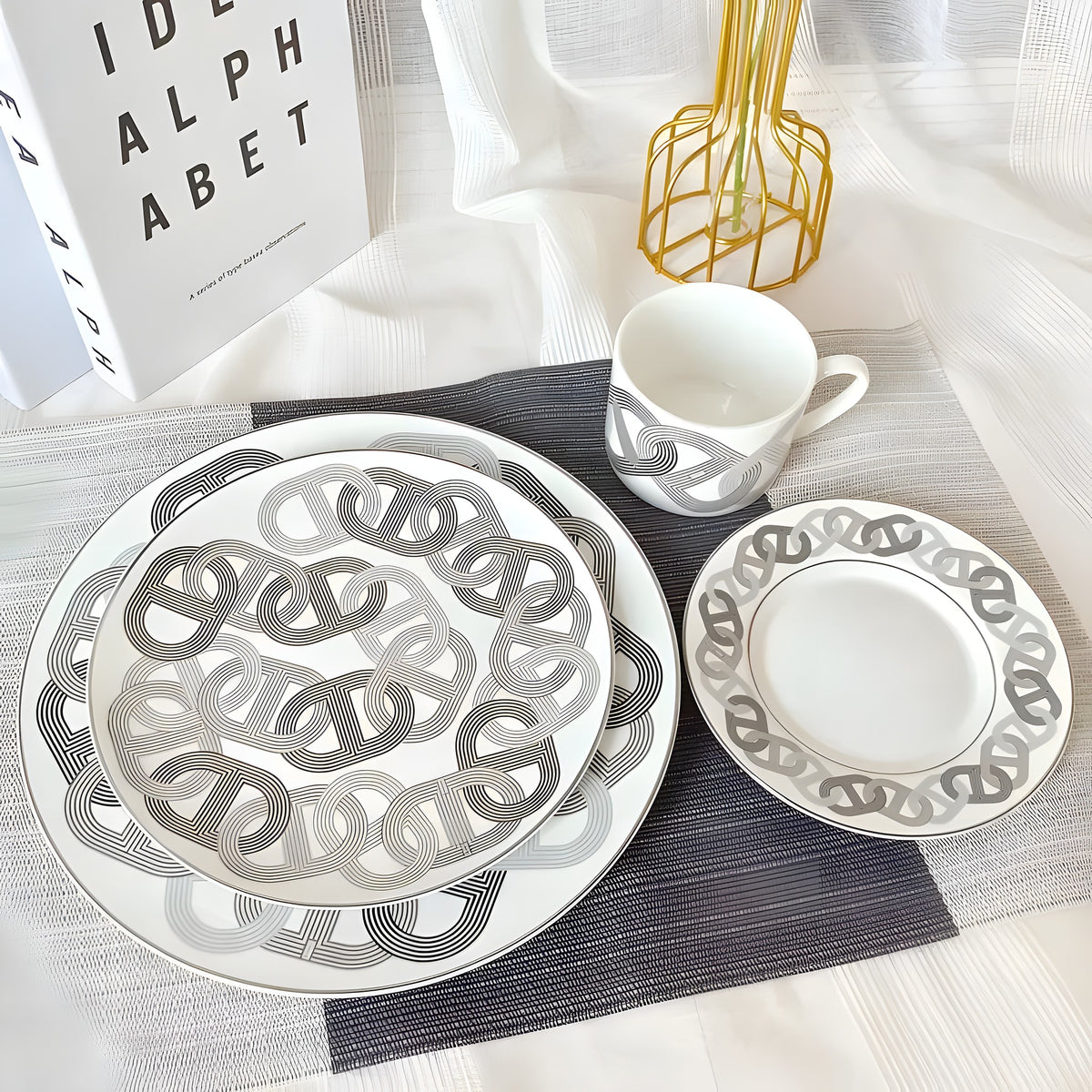 Aura Dinner Plate