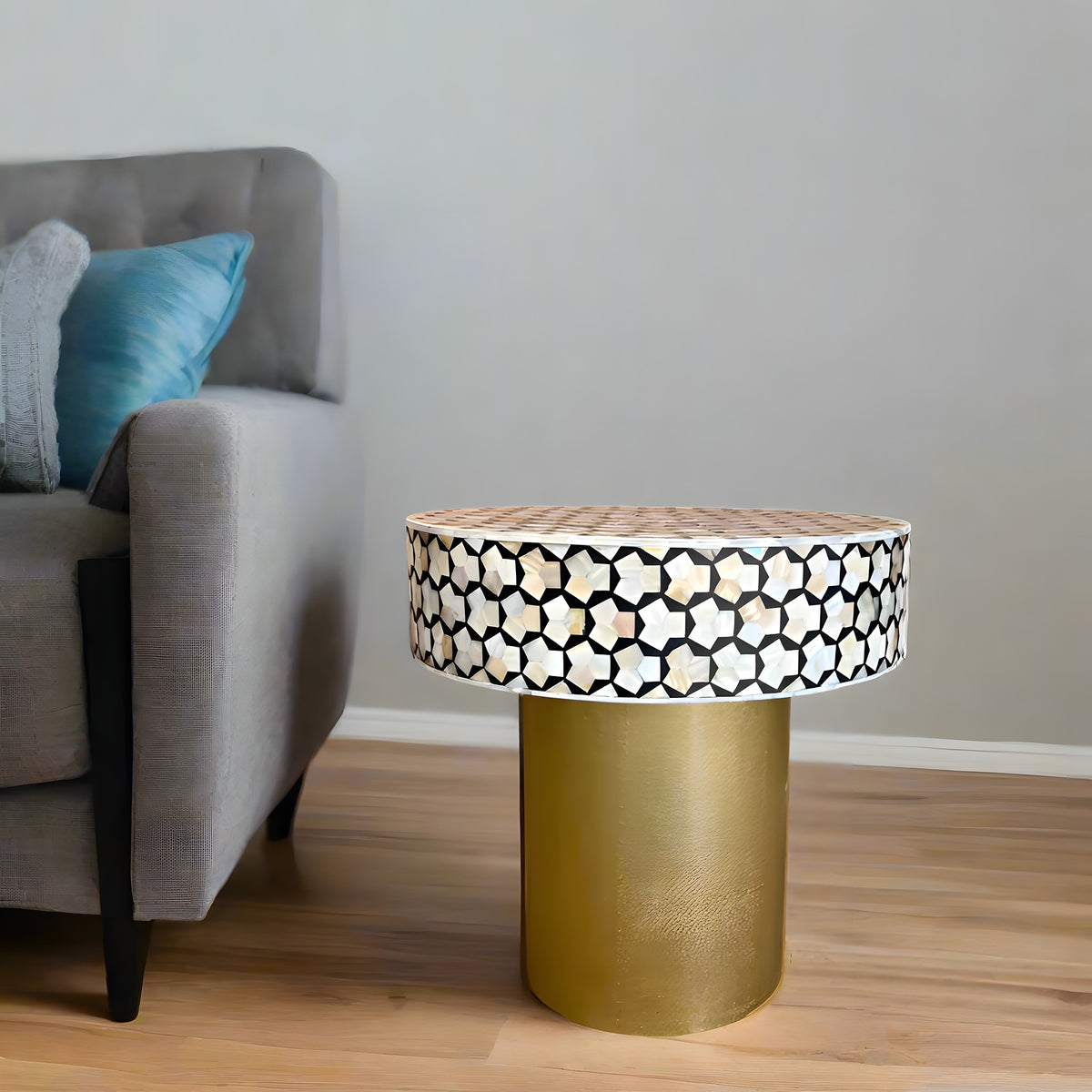 Targua Mother-of-Pearl Inlay Side Table – Brass & Black