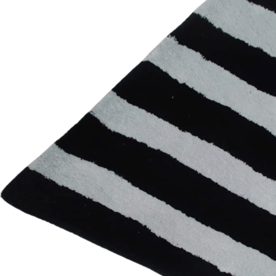 Flowing Illusion Black and Gray Hand Tufted Wool Rug