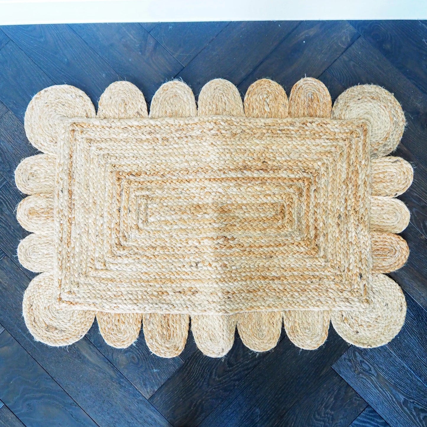 Handmade Mini Scalloped Jute Rug - Natural Color Handmade Mini Scalloped Jute Rug - Natural Color Handmade Mini Scalloped Jute Rug - Natural Color 