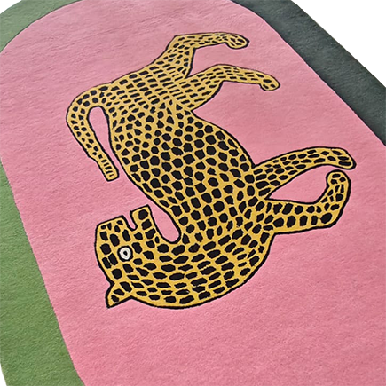 Leopard_on_Pink_Oval_Hand_Tufted_Wool_Rug
