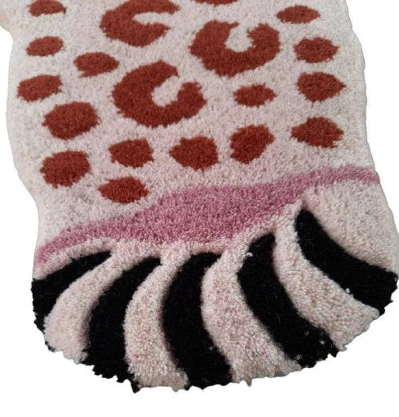 Little Pink Leopard Hand Tufted Wool Rug