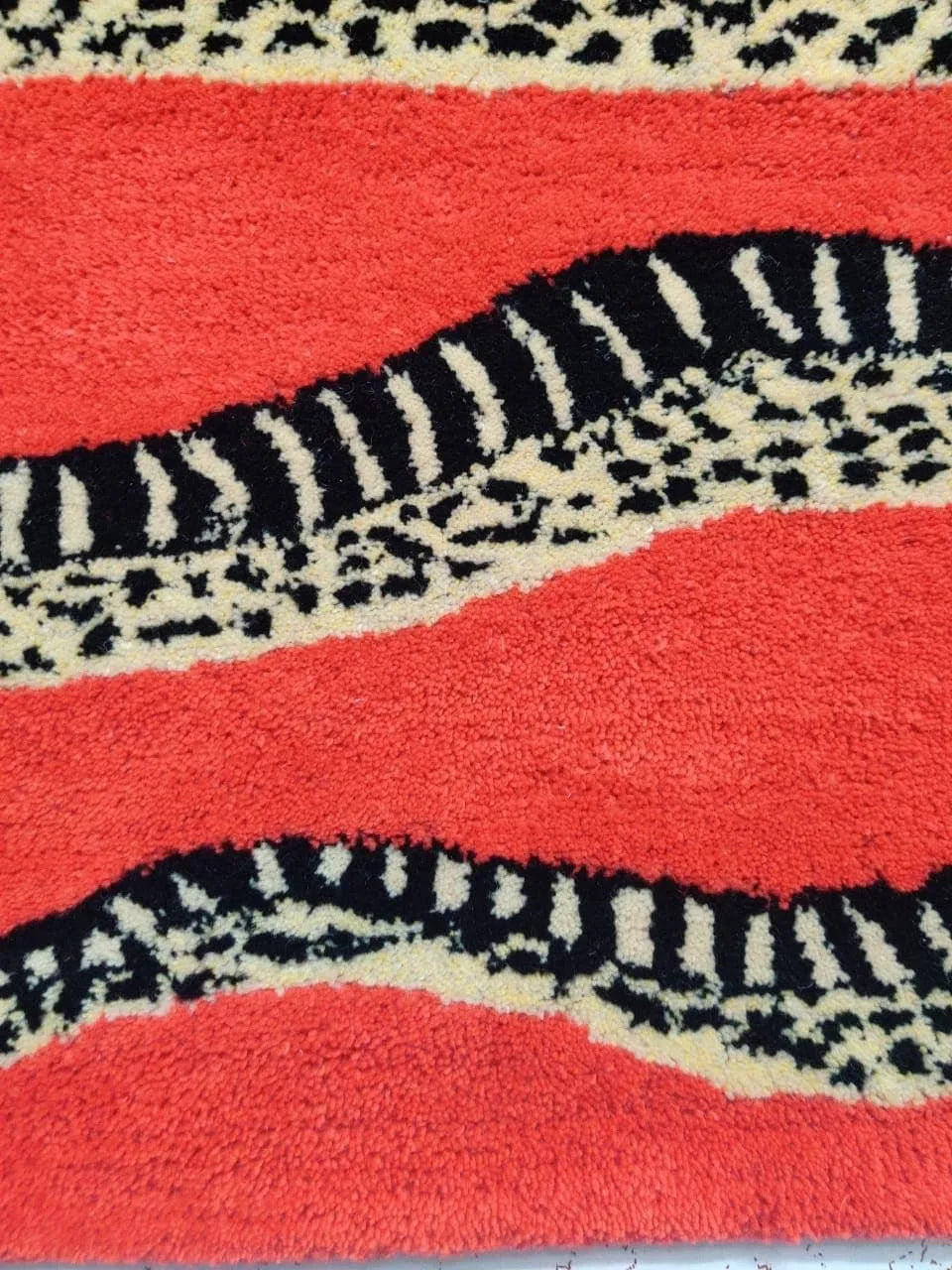 Retro Red Snake Hand Tufted Wool Rug