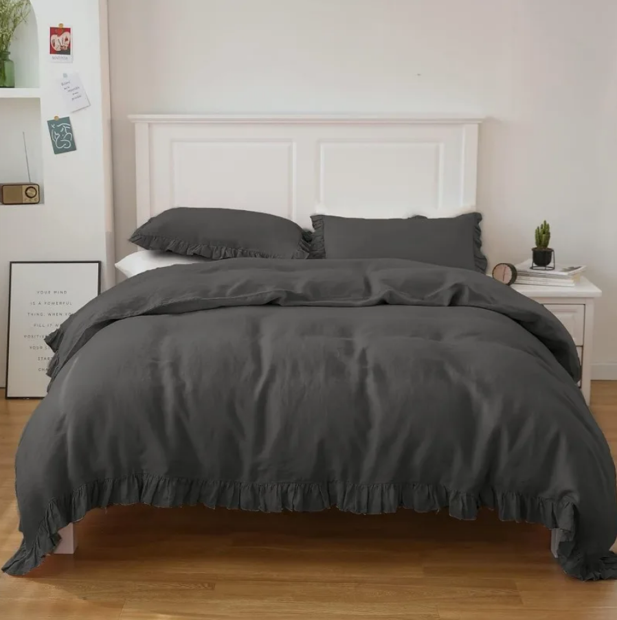 
A 100% Washed French Linen Duvet Cover Set in Dark Grey is soft, breathable, durable, and pre-washed for comfort. Ideal for a chic, sophisticated bedroom look.