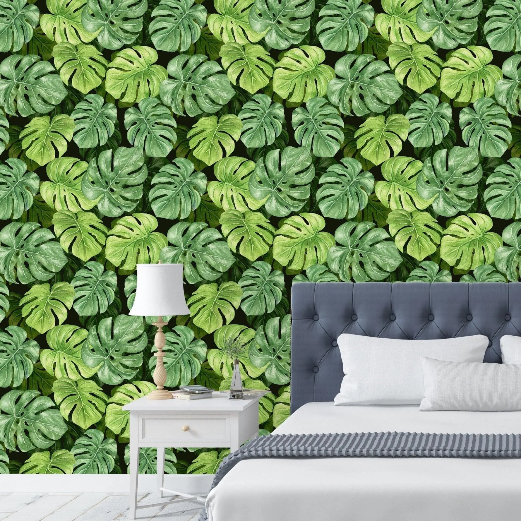 Green Tropical Monstera Leaf Wallpaper