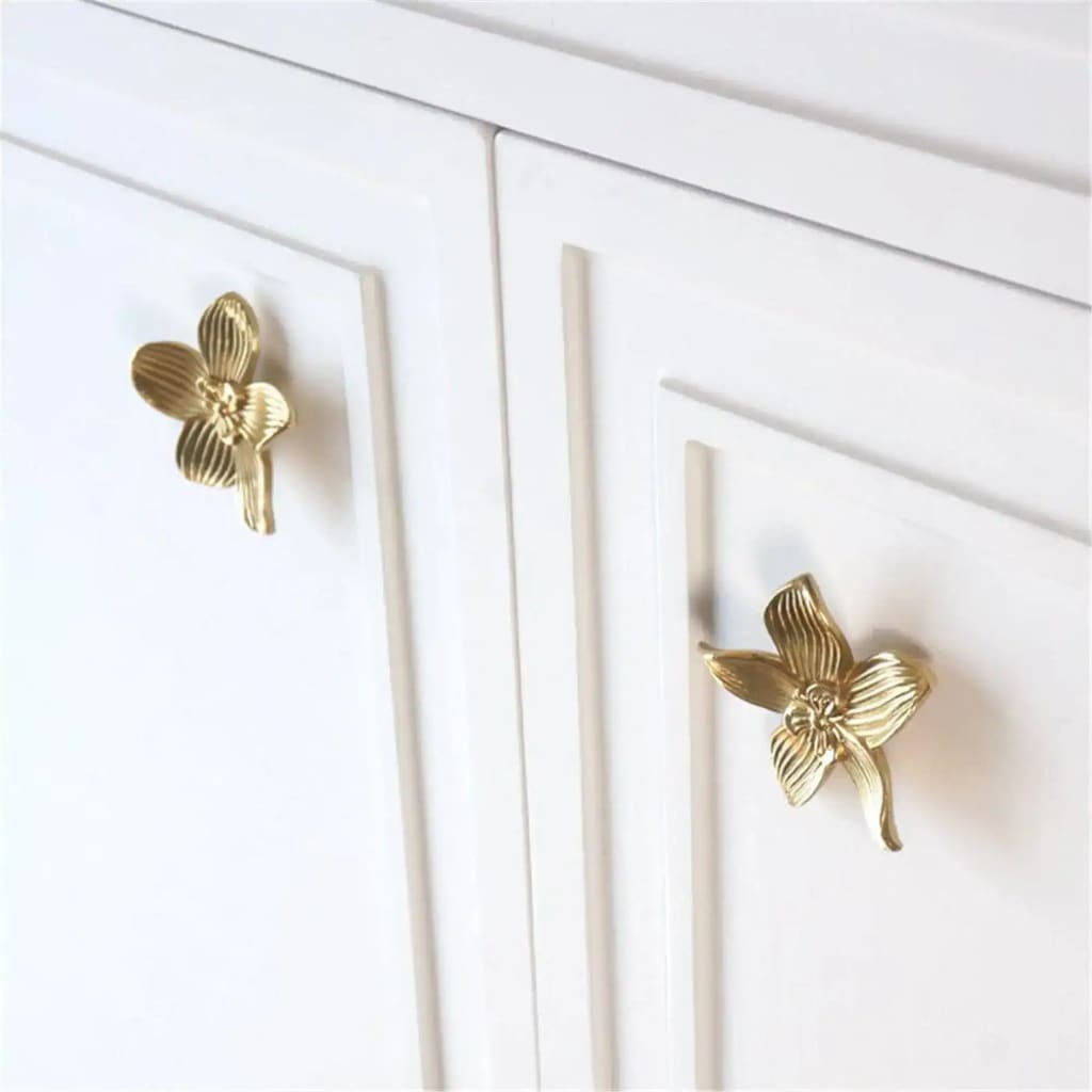 Brass Dogwood Flower Door Knob