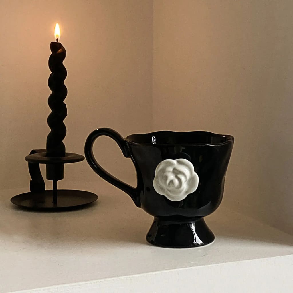 Camellia Flower Black Mug - MAIA HOMES