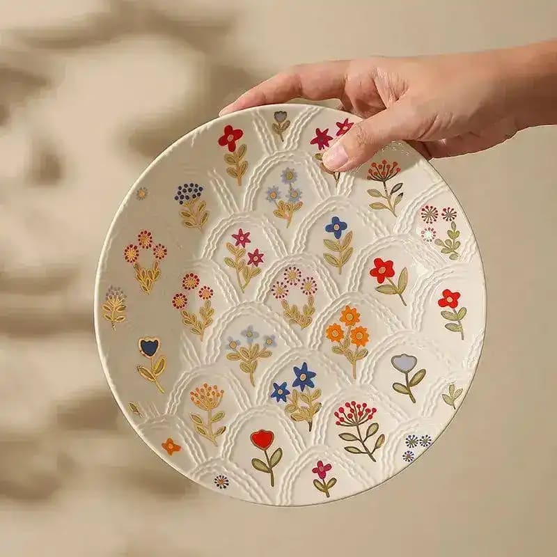 Embossed Shell Floral Plate - MAIA HOMES