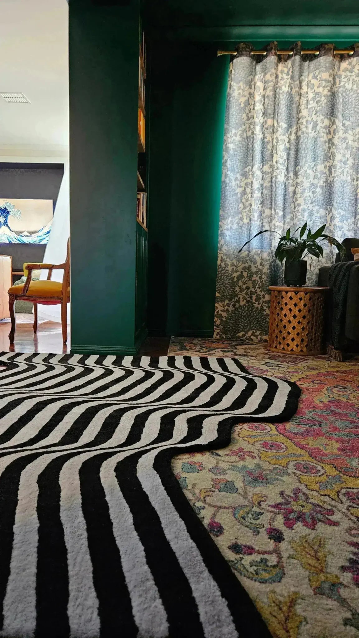 Flowing Illusion Black and Gray Hand Tufted Wool Rug 5 x 8 ft - MAIA HOMES