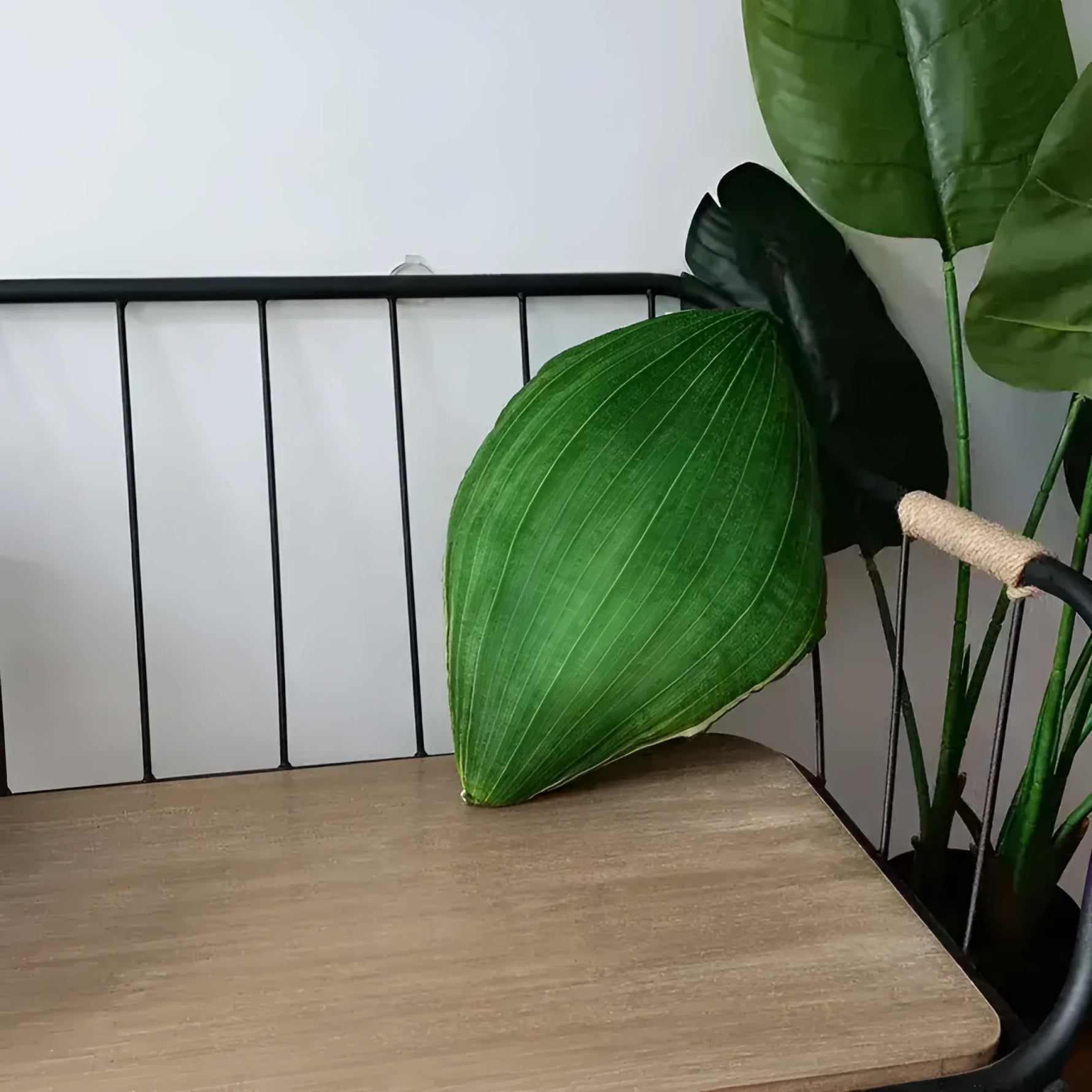 For the Love of Monstera Leaf Decorative Throw Pillow - MAIA HOMES