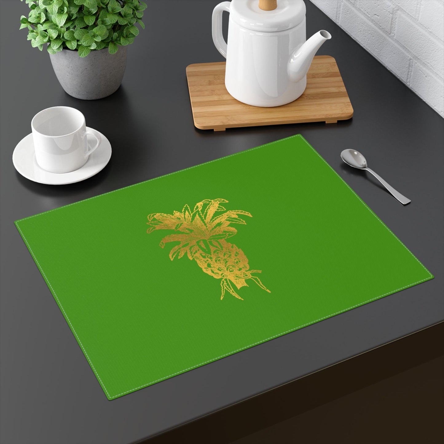 Golden Palm Tree Placemat - MAIA HOMES