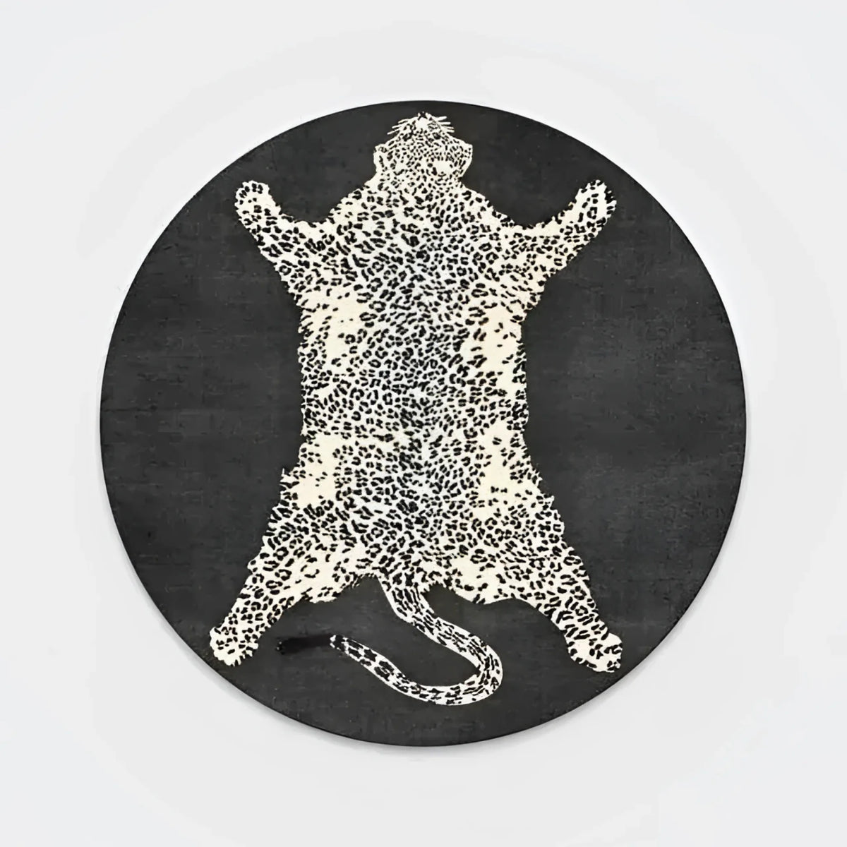 A stylish gray 3D printed round rug featuring a wild cat design, perfect for large living room spaces. This area rug showcases a striking abstract depiction of a cat, adding a unique touch to area rugs for living room settings.