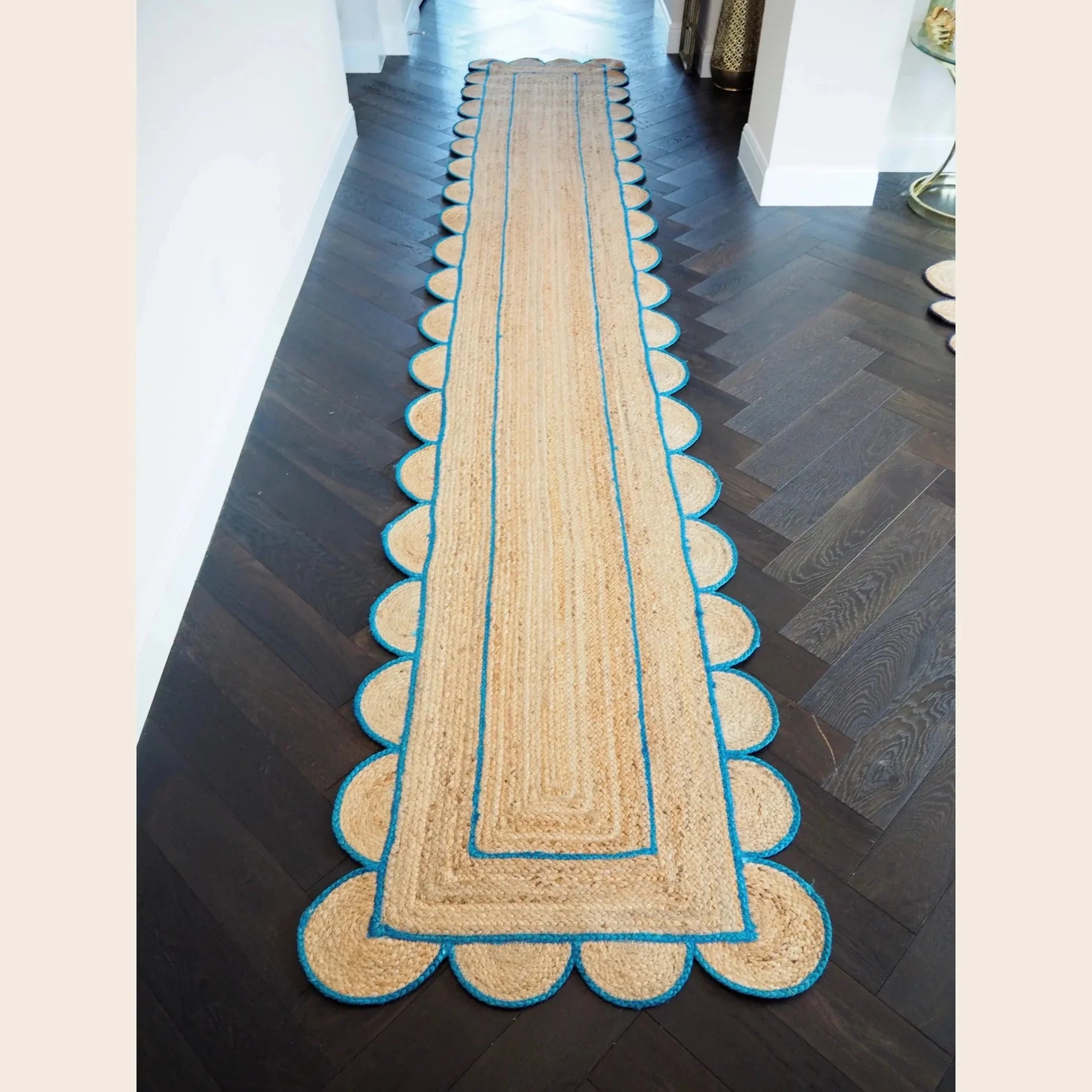 Handmade Blue Mini Scalloped Jute Rug 2.5' x 12'