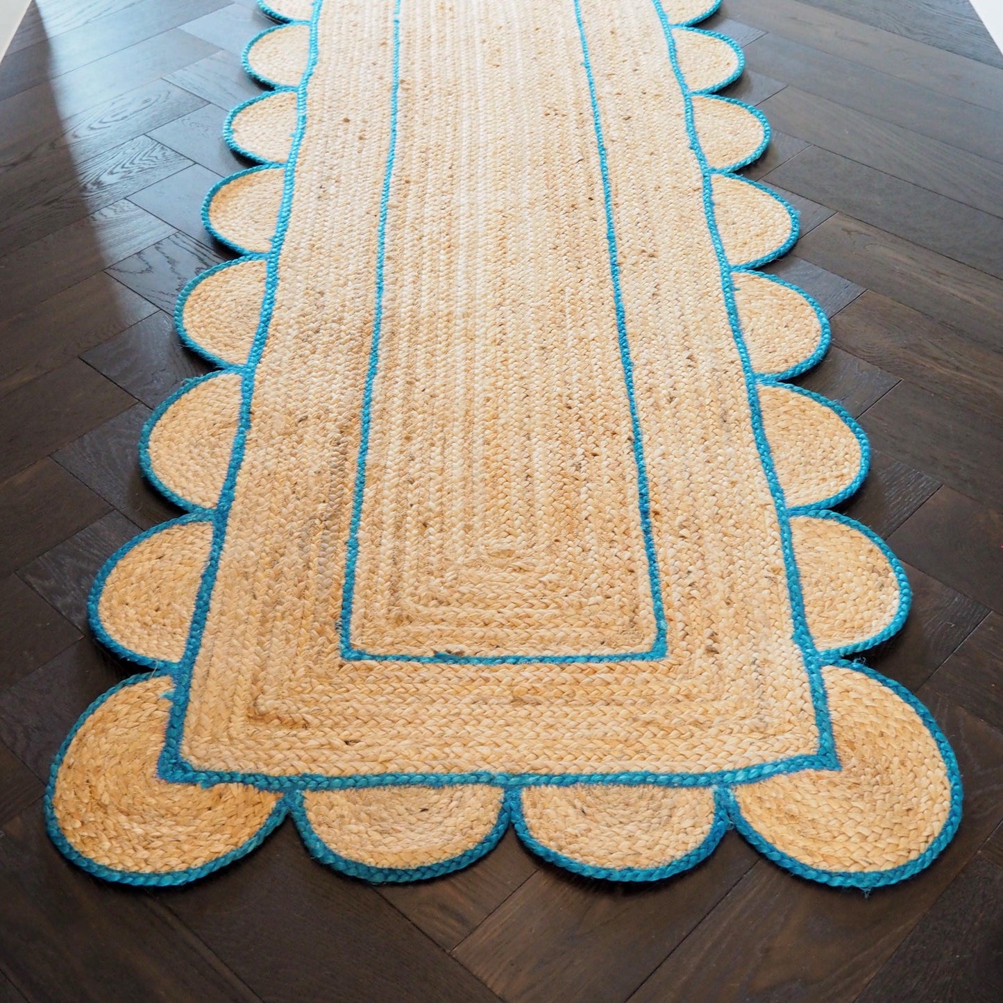 Handmade Blue Mini Scalloped Jute Rug - MAIA HOMES