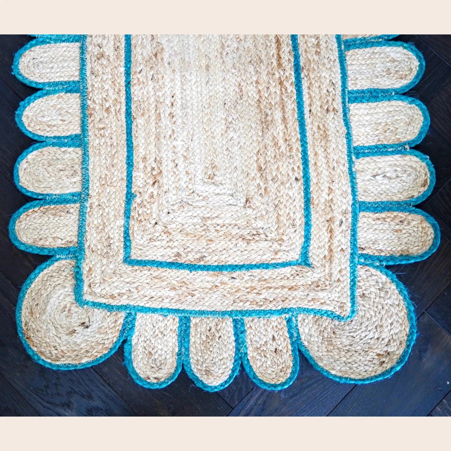 Handmade Blue Scalloped Jute Rug 3' x 5'