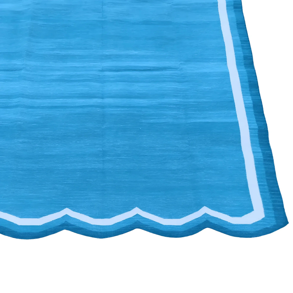 Handwoven Scalloped Cotton Rug - Blue/White