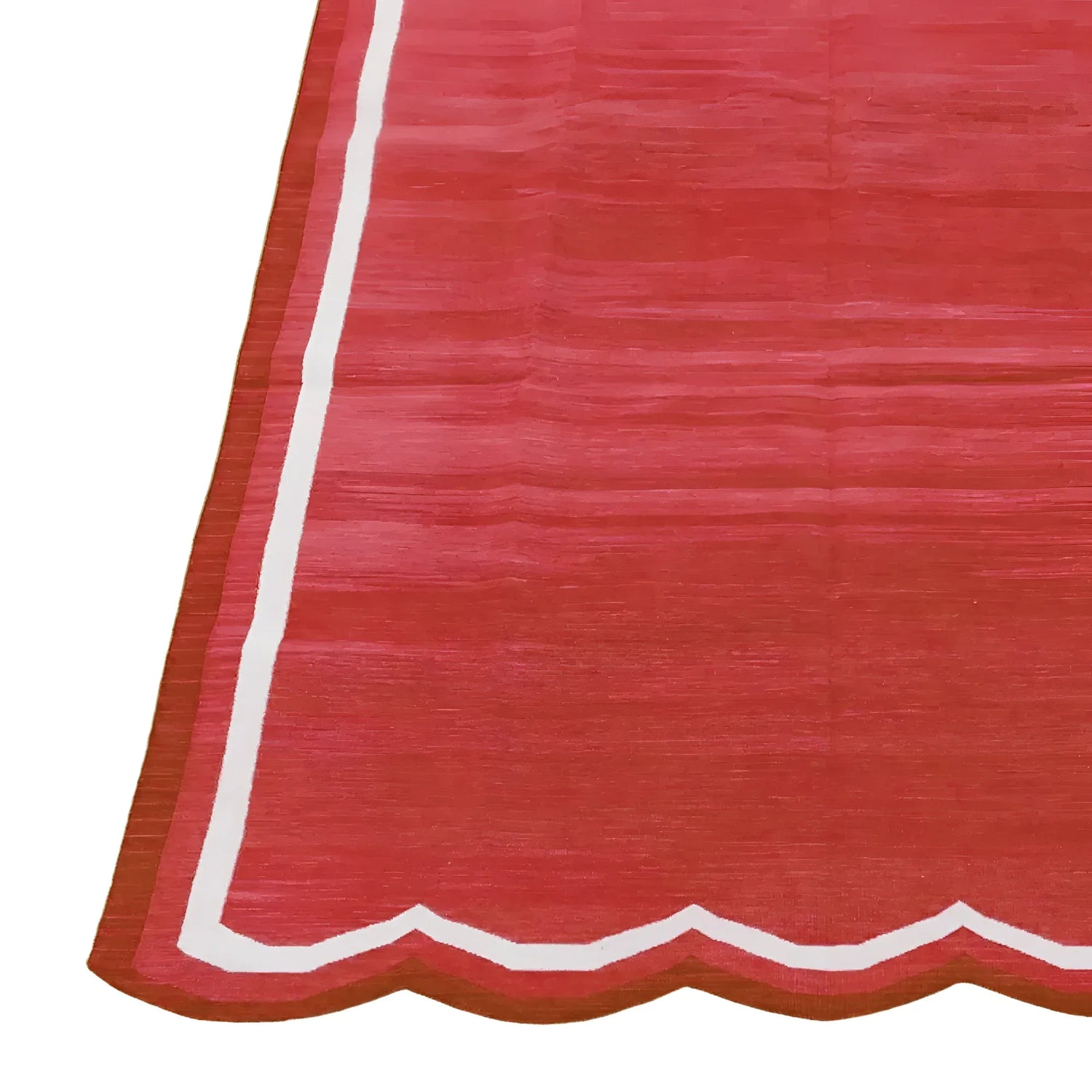 Handwoven Scalloped Cotton Rug - Red