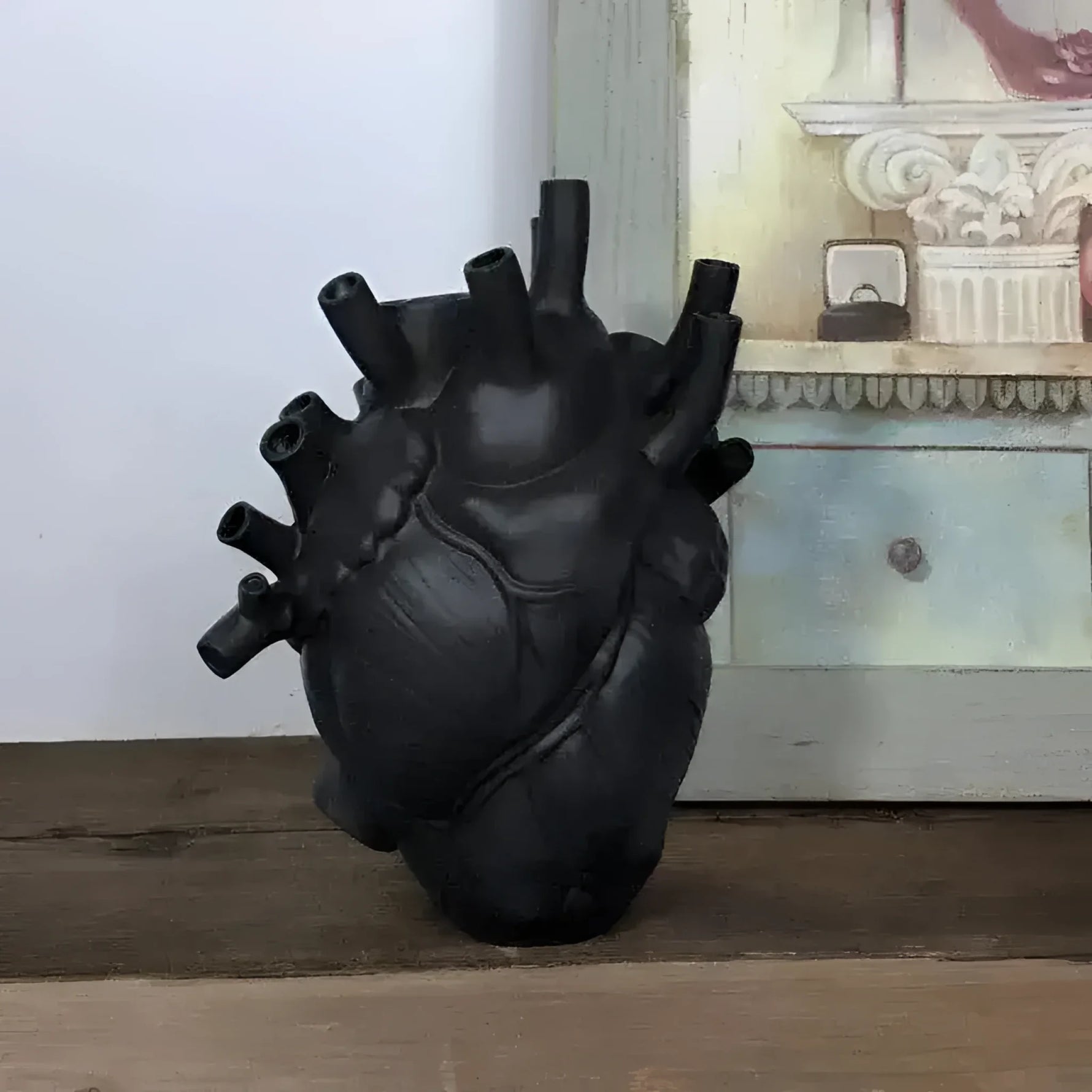 Heartbeat Heart-shaped Vase