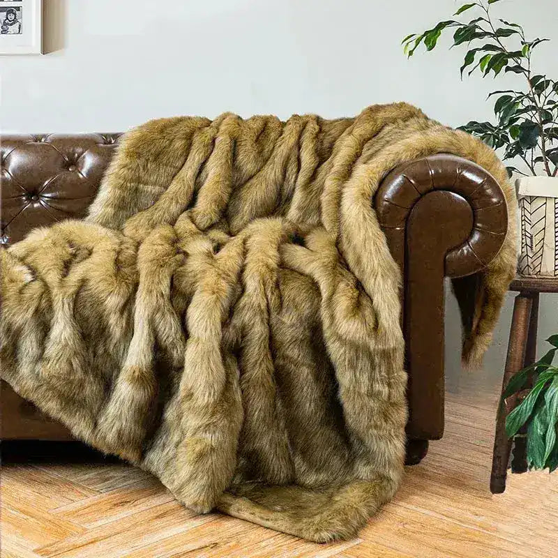 Luxury Faux Fur Blanket - MAIA HOMES