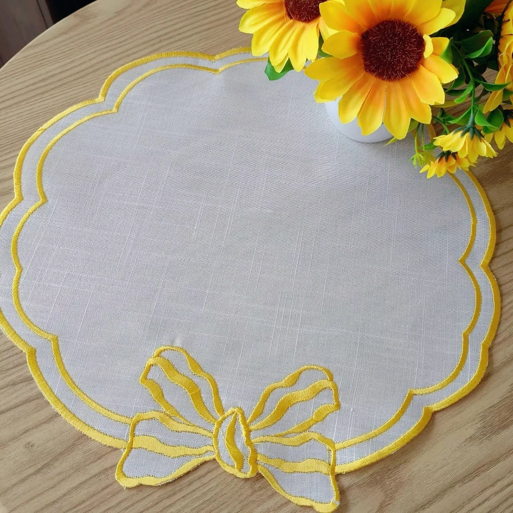 Luxury Yellow Scallop Placemat