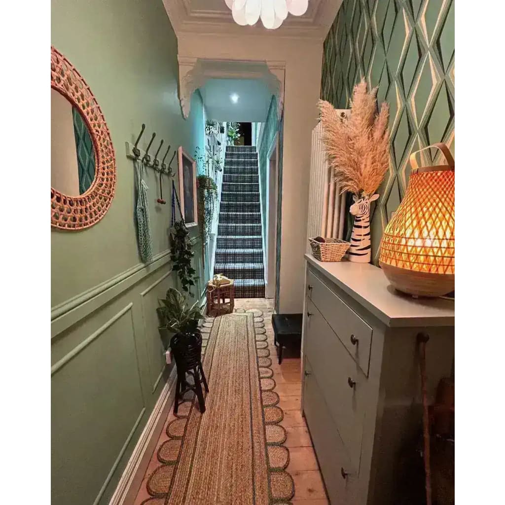 Handmade Olive Green Scalloped Border Jute Rug - 1001 KNOTS