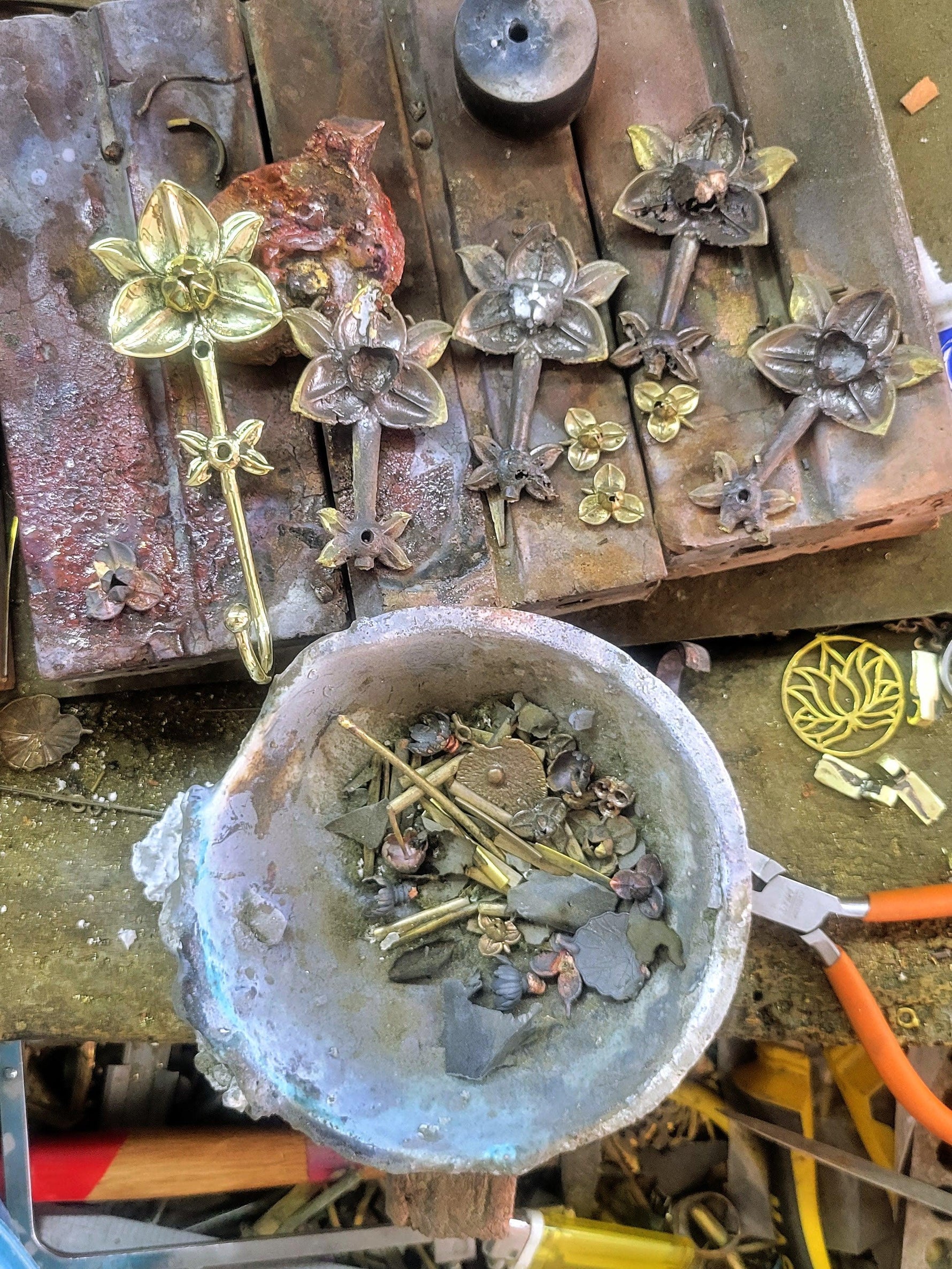 Recycled Bullet Brass Flower Wall Hook Set - Rumduol