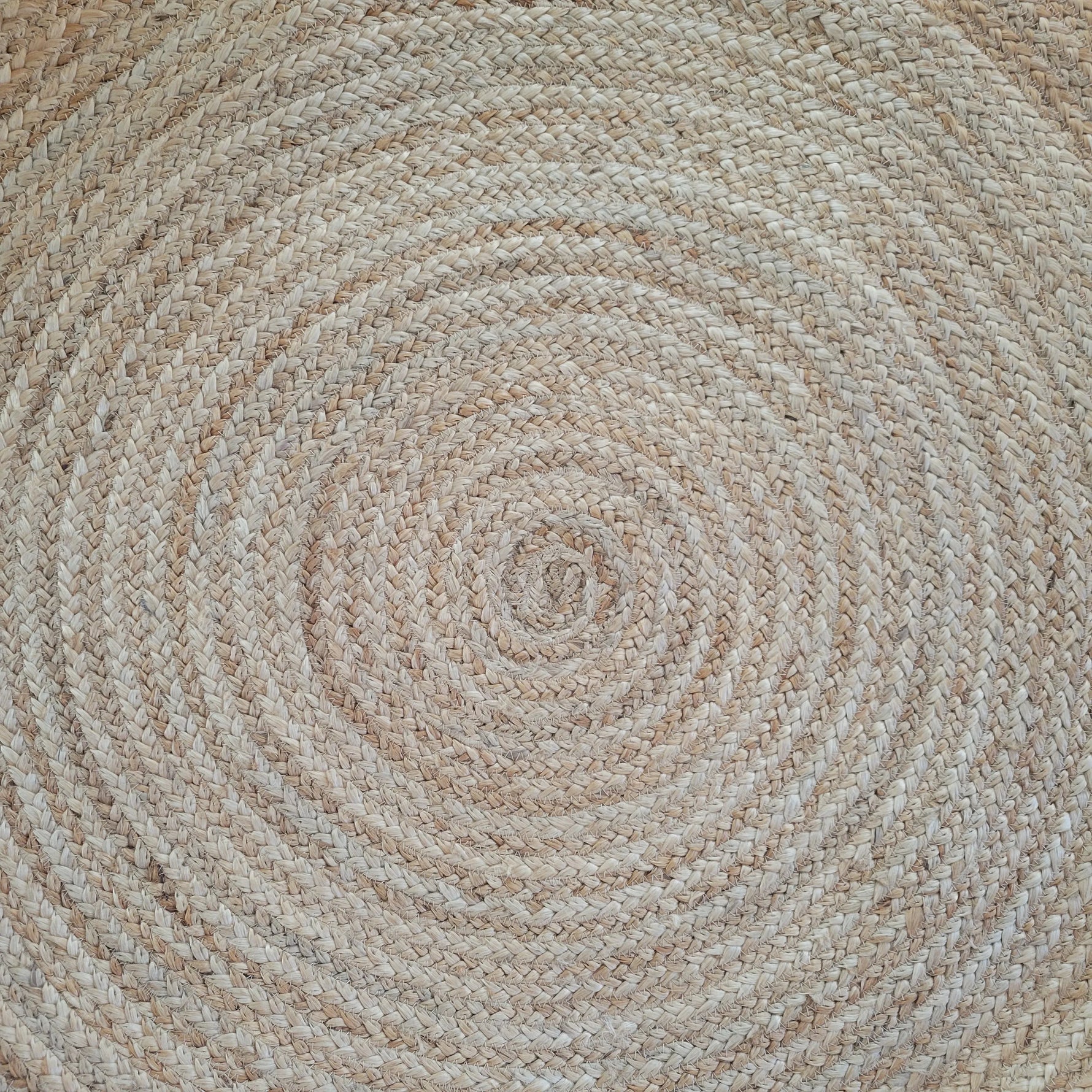 Black Trim Natural Round Jute Rug