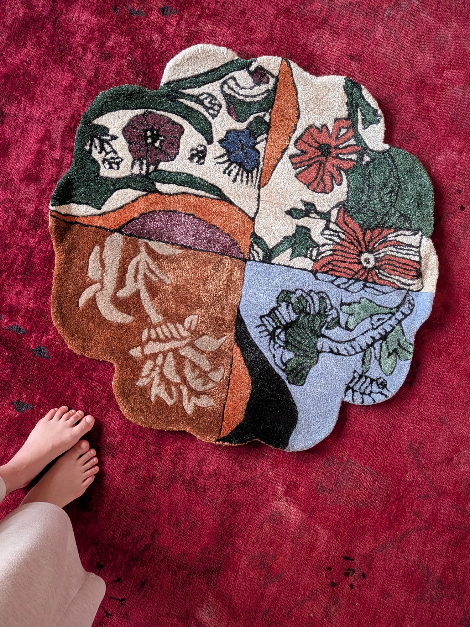 Scalloped Meadow Hand Tufted Round Rug 3'