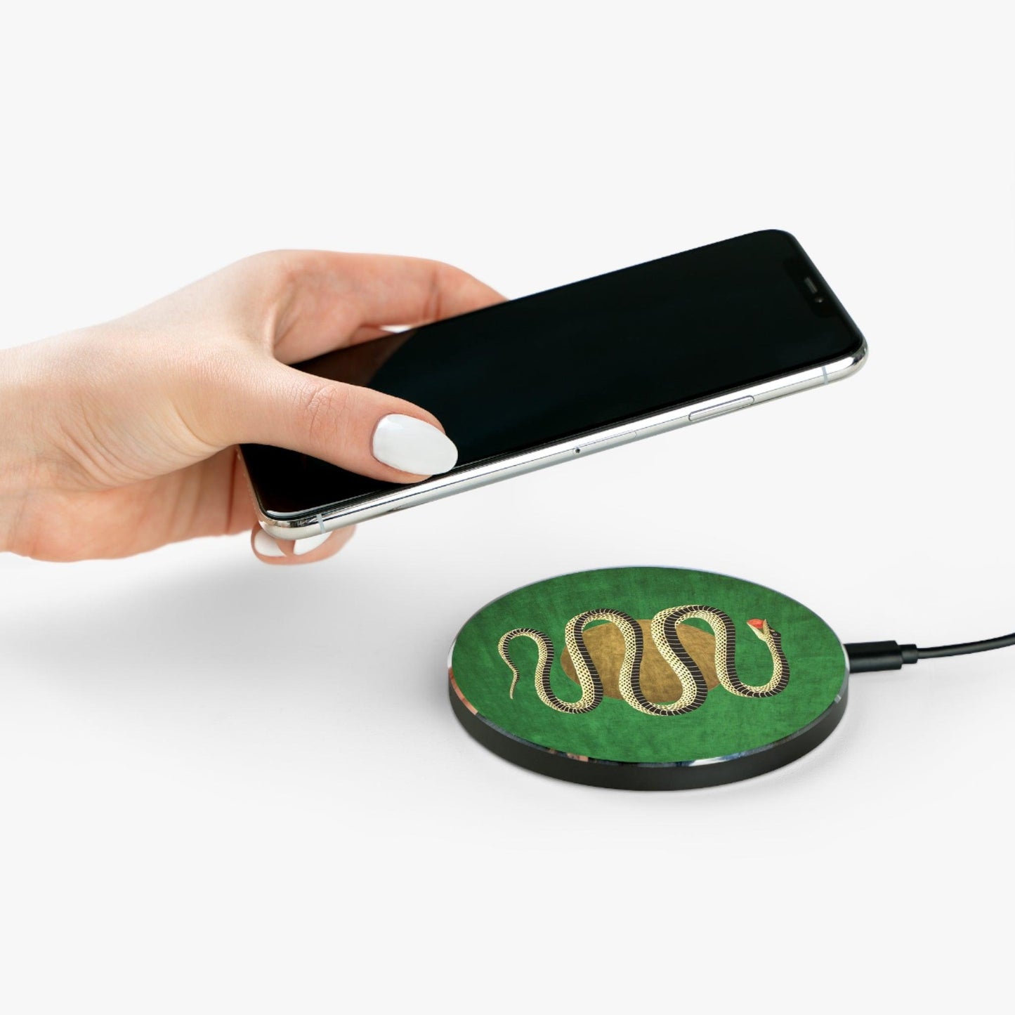 Snake and Adam Green Wireless Charger - MAIA HOMES