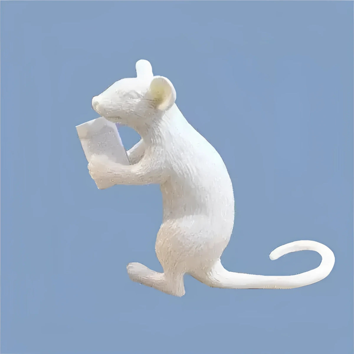 The Mini Mice Lamp Posing White