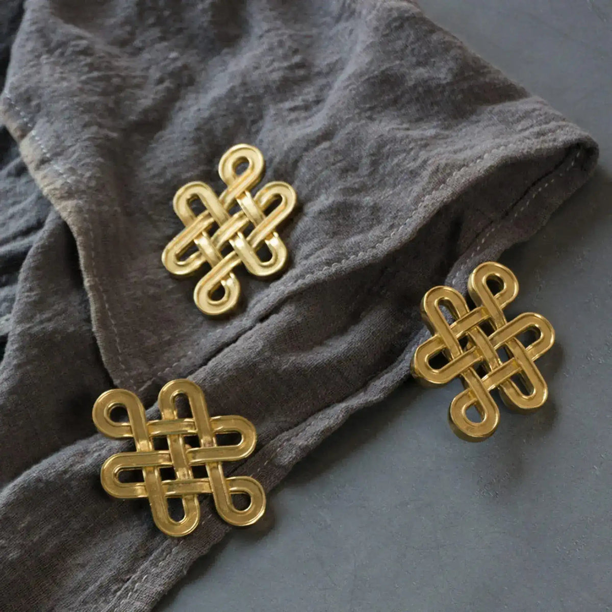 Vintage inspired Brass Twisted Cabinet Drawer Knob - set of 2