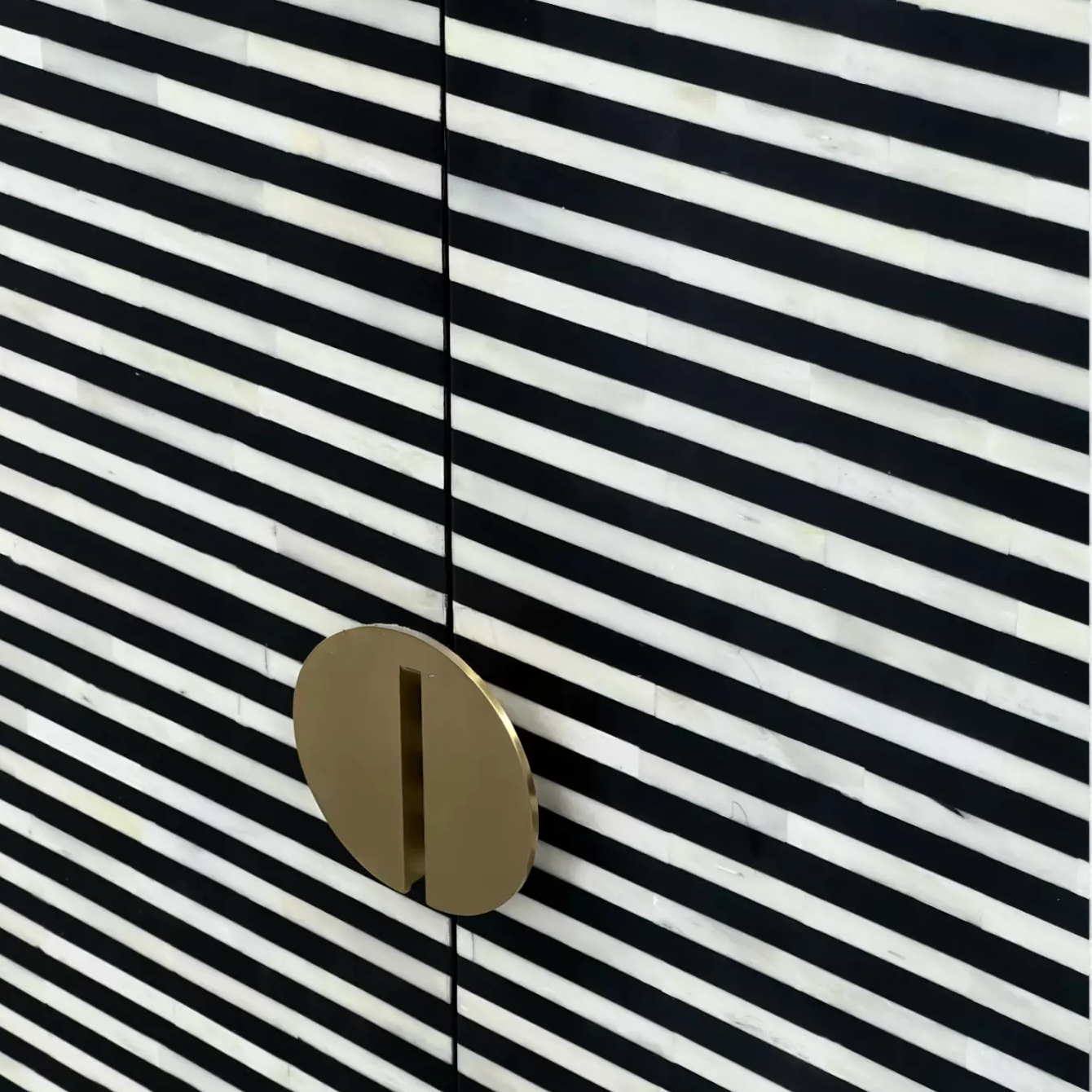 Waterfall Bone Inlay Wardrobe Almirah – Black