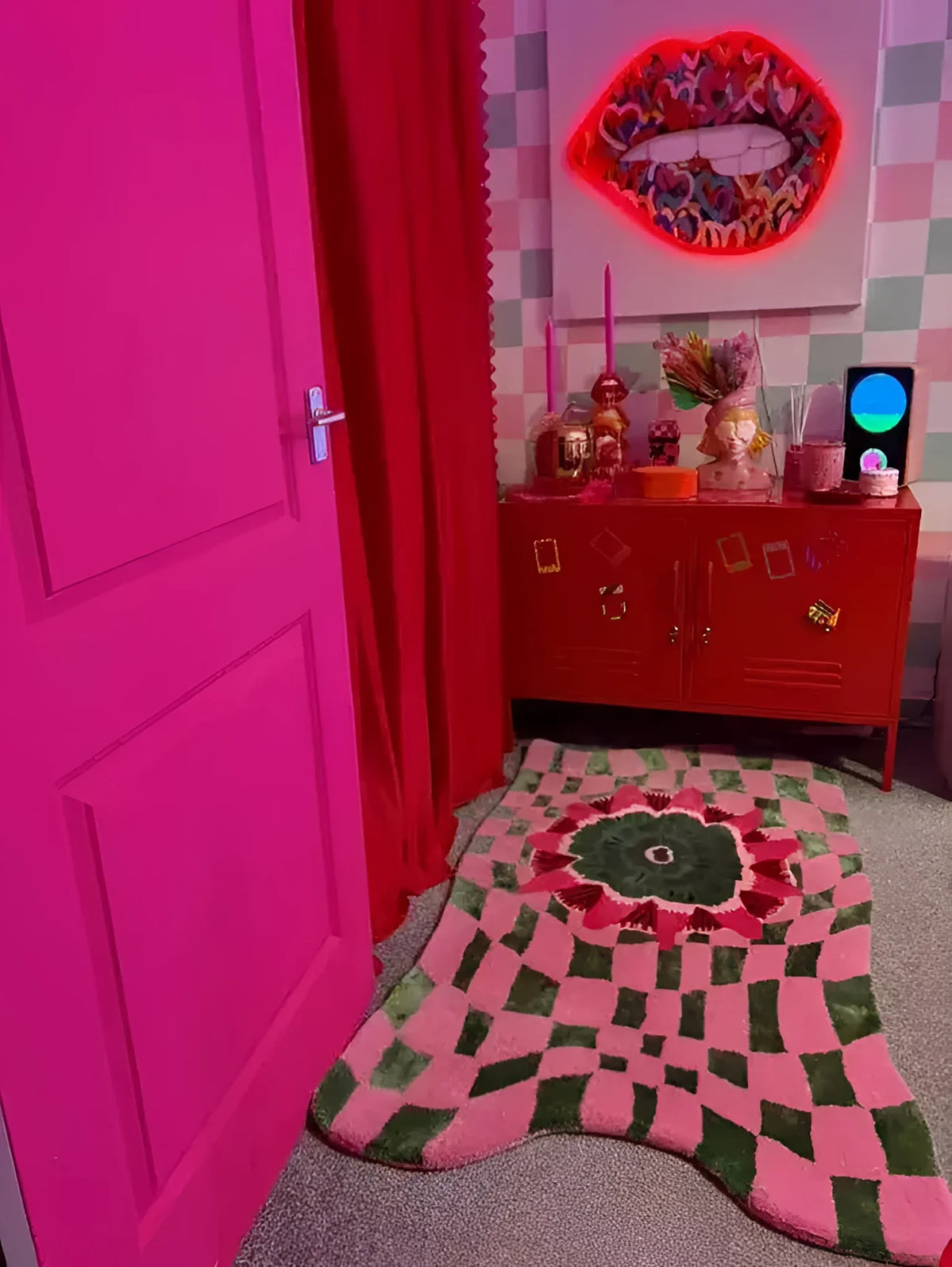 Wild Flower Wavy Checker Hand Tufted Wool Rug - MAIA HOMES