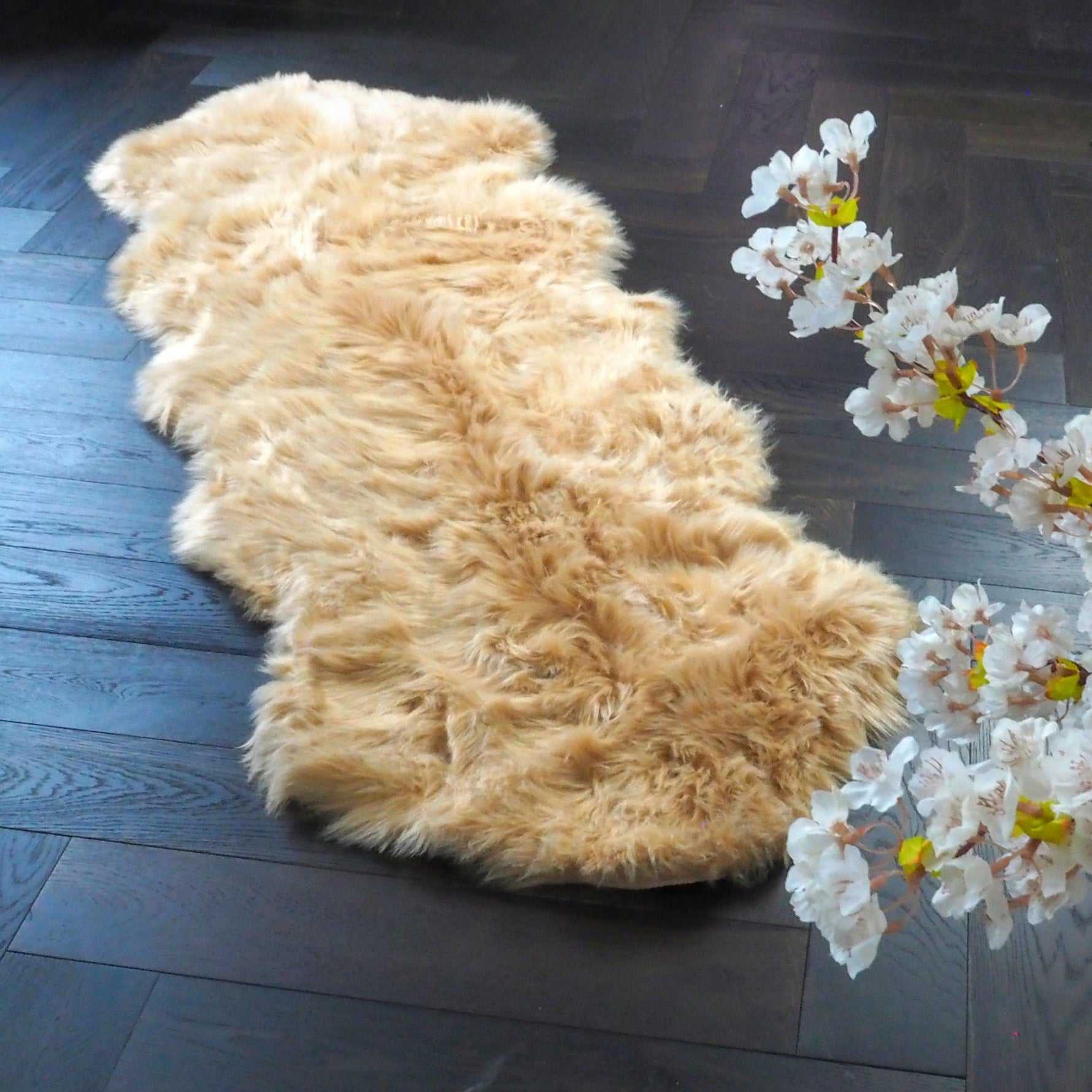 2' x 6' Animal Shape Artificial Wool Faux Fur Rug, White with Brown Tip 2' x 6' Champagne