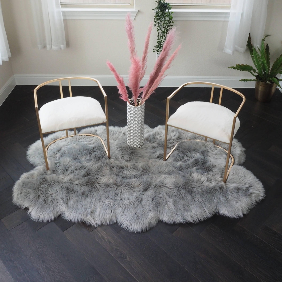 4' x 6' Animal Shape Artificial Wool Faux Fur Rug