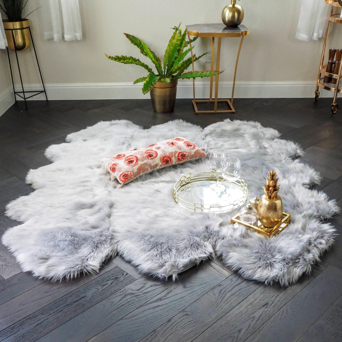 6' x 6' Animal Shape Artificial Wool Faux Fur Rug Grey 6' x 6'