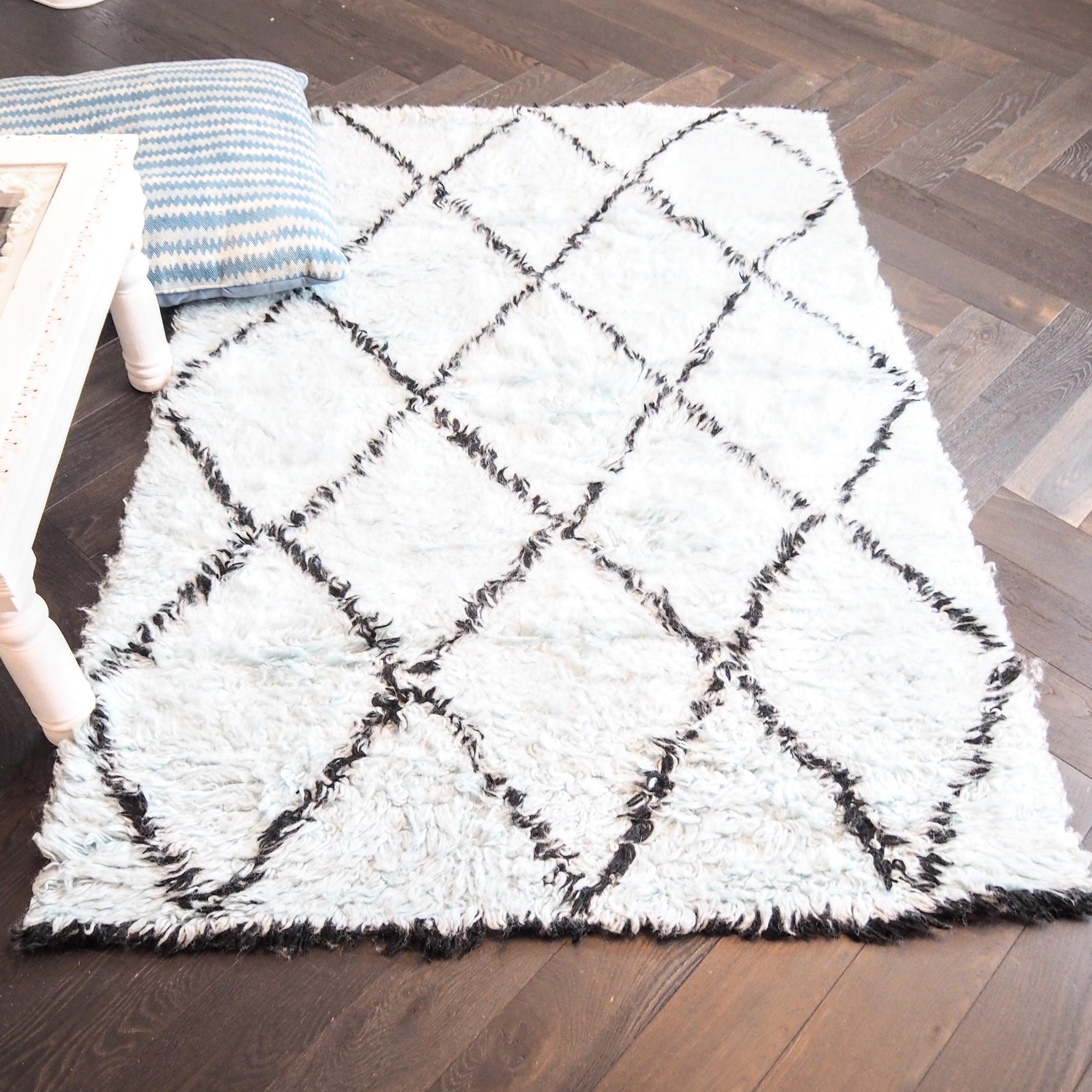 Black and Blue Diamonds Shag Wool Rug