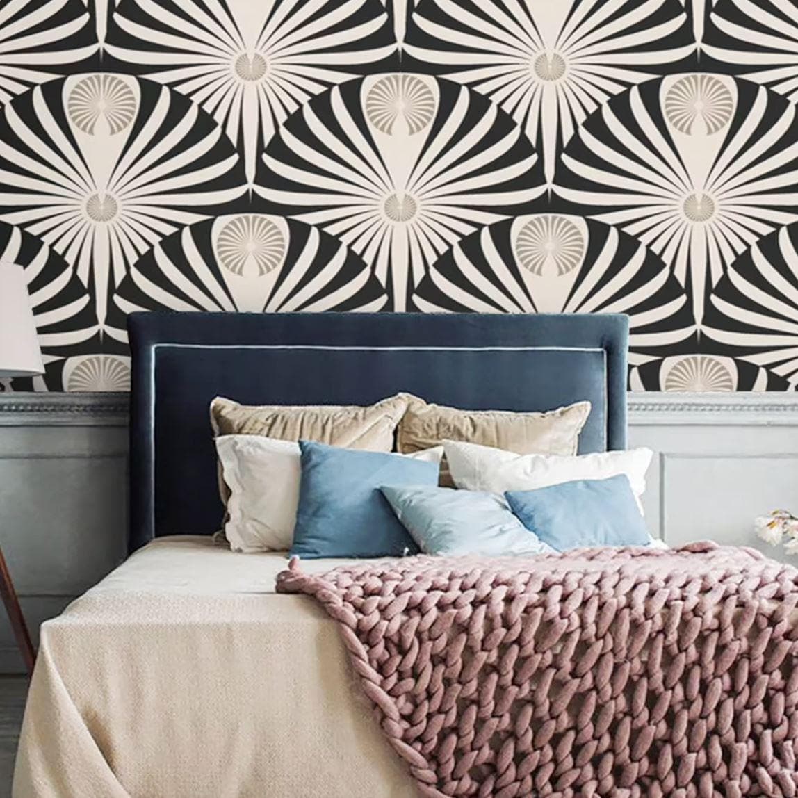 Black and White Art Deco Wallpaper