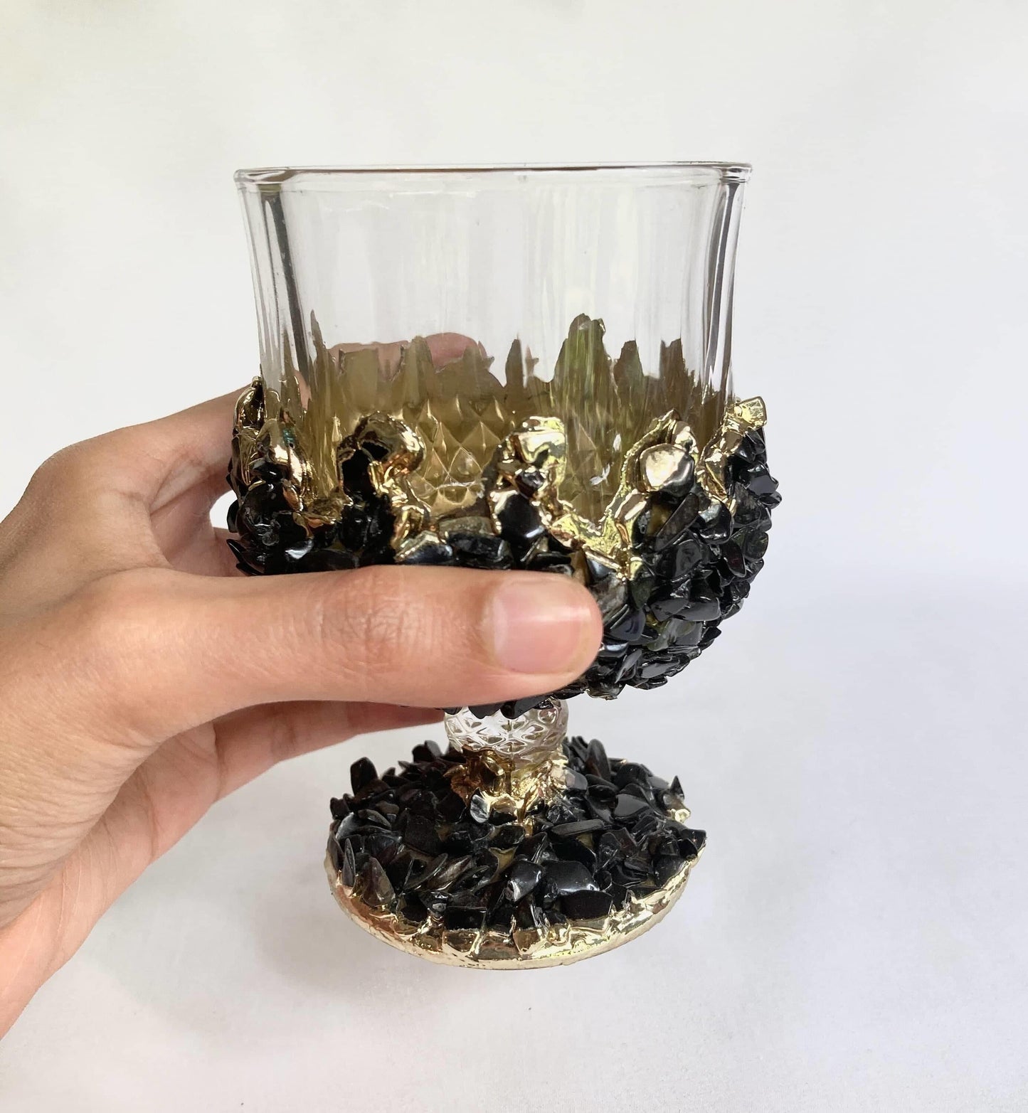 Black Quartz Wine Glass - Set of 2 - MAIA HOMES