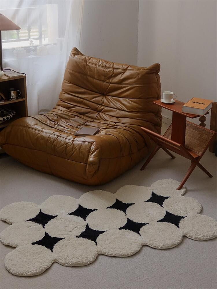 Blinking White and Black Scallop Rug