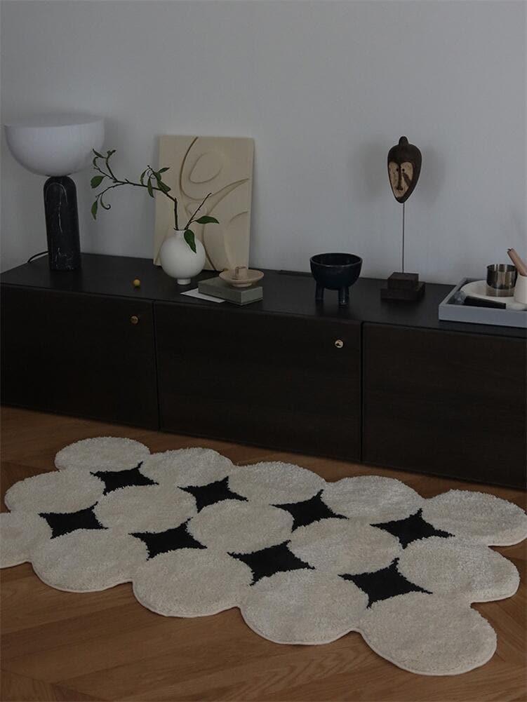 Blinking White and Black Scallop Rug - MAIA HOMES