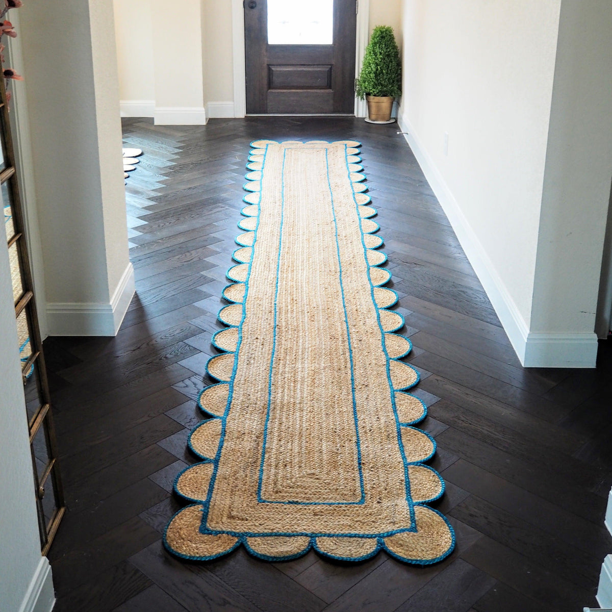 Blue Scalloped Border Jute Rug Runner