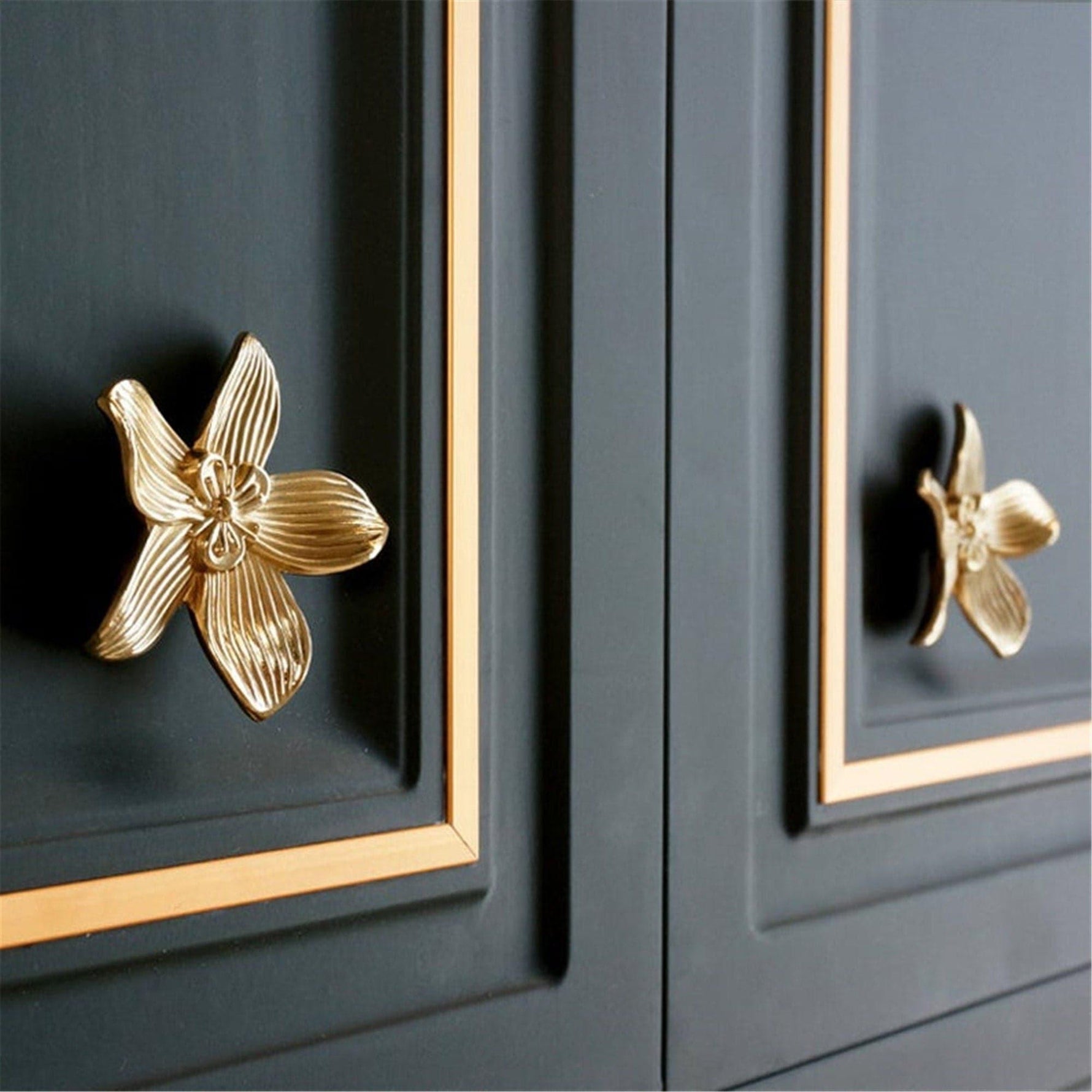 Brass Dogwood Flower Door Knob