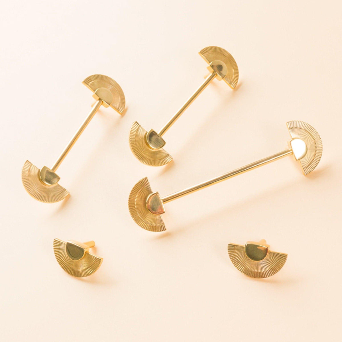 Brass Fan-Shaped Cabinet Drawer Handle Knob